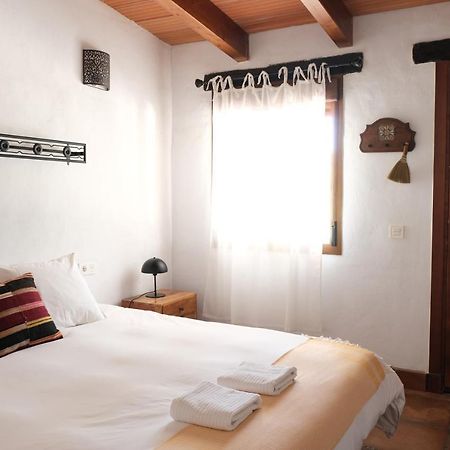 The Wild Olive Andalucia Palma Guestroom 카사레스 외부 사진